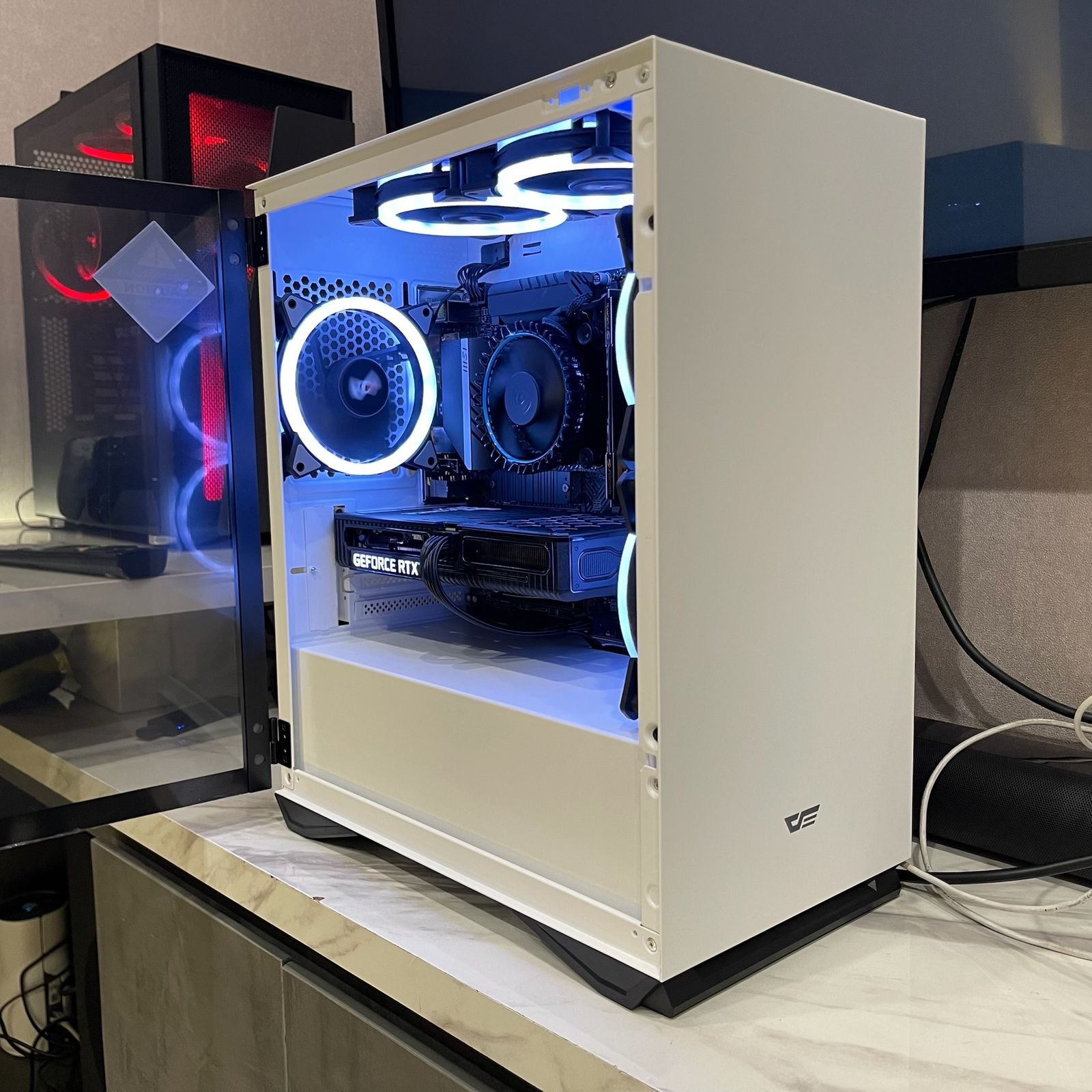 PC PC Gaming RTX 3050 dengan spesifikasi RTX 3050 dan Intel Core i3-12100F